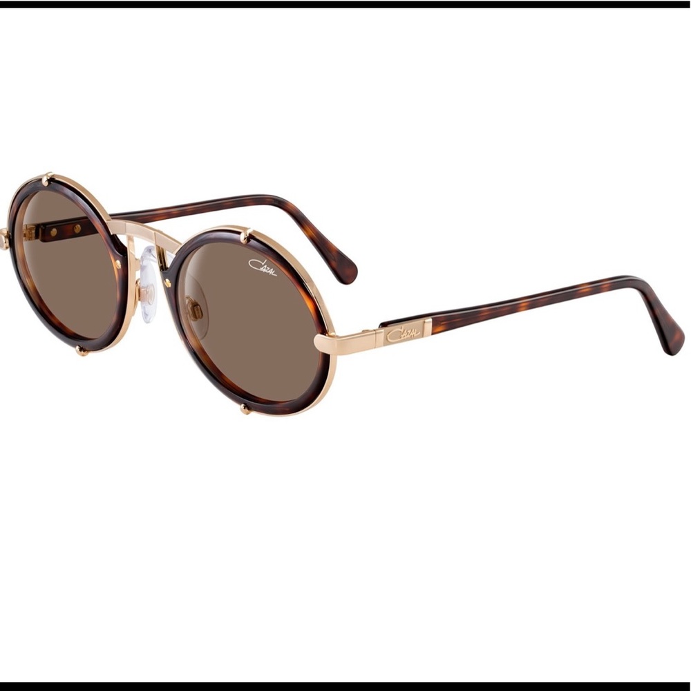 - Beautiful gold sunglasses 😎 💗👌